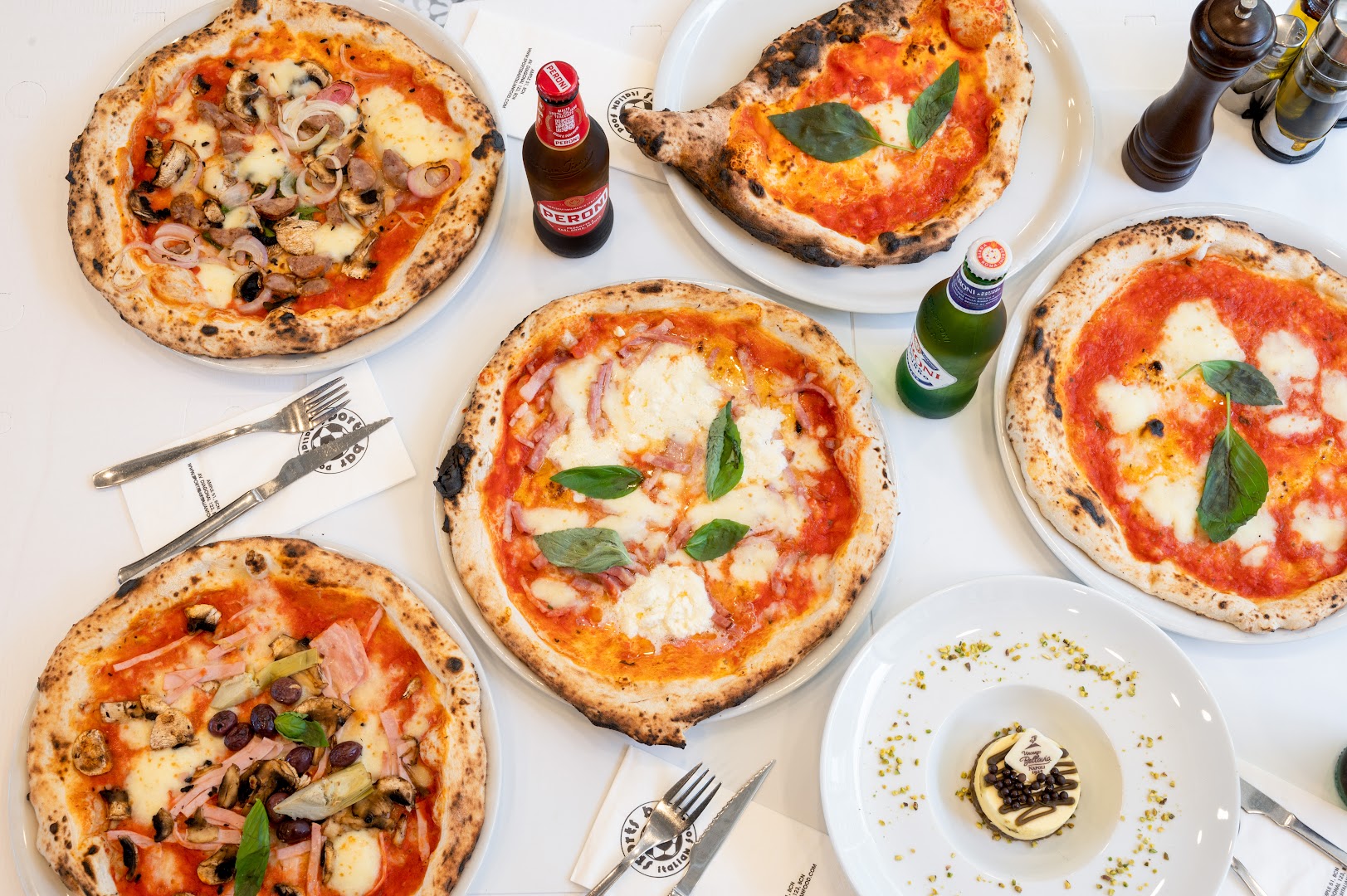 Sports Bar Italian FOOD · Fotos 1